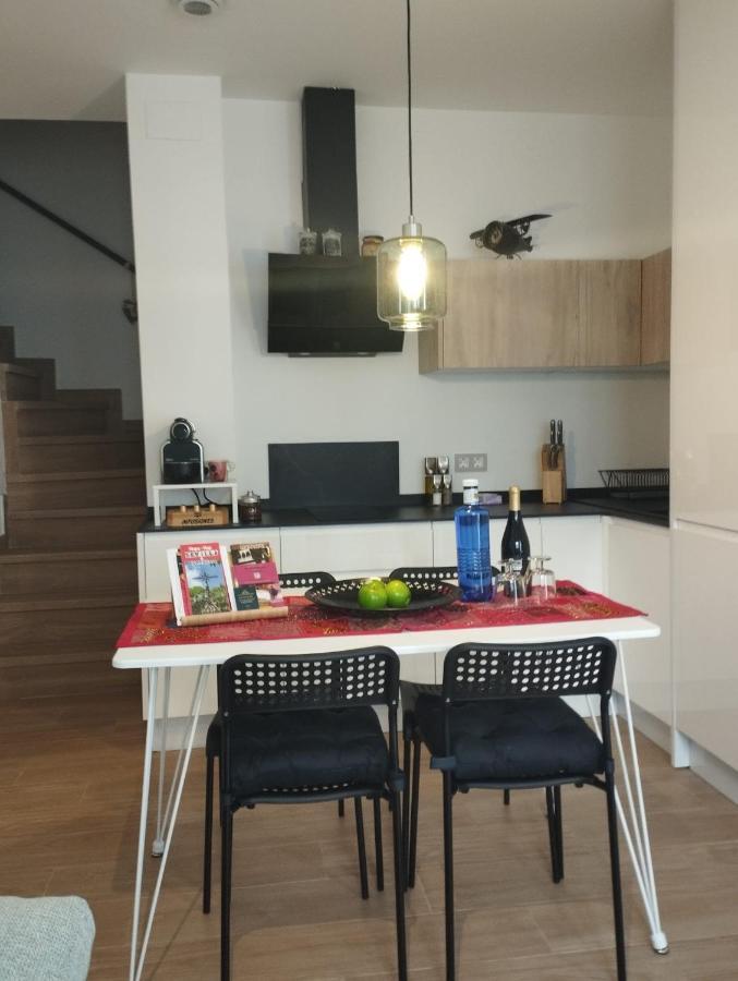 Atico Aire De Triana Apartment เซบีญา ภายนอก รูปภาพ