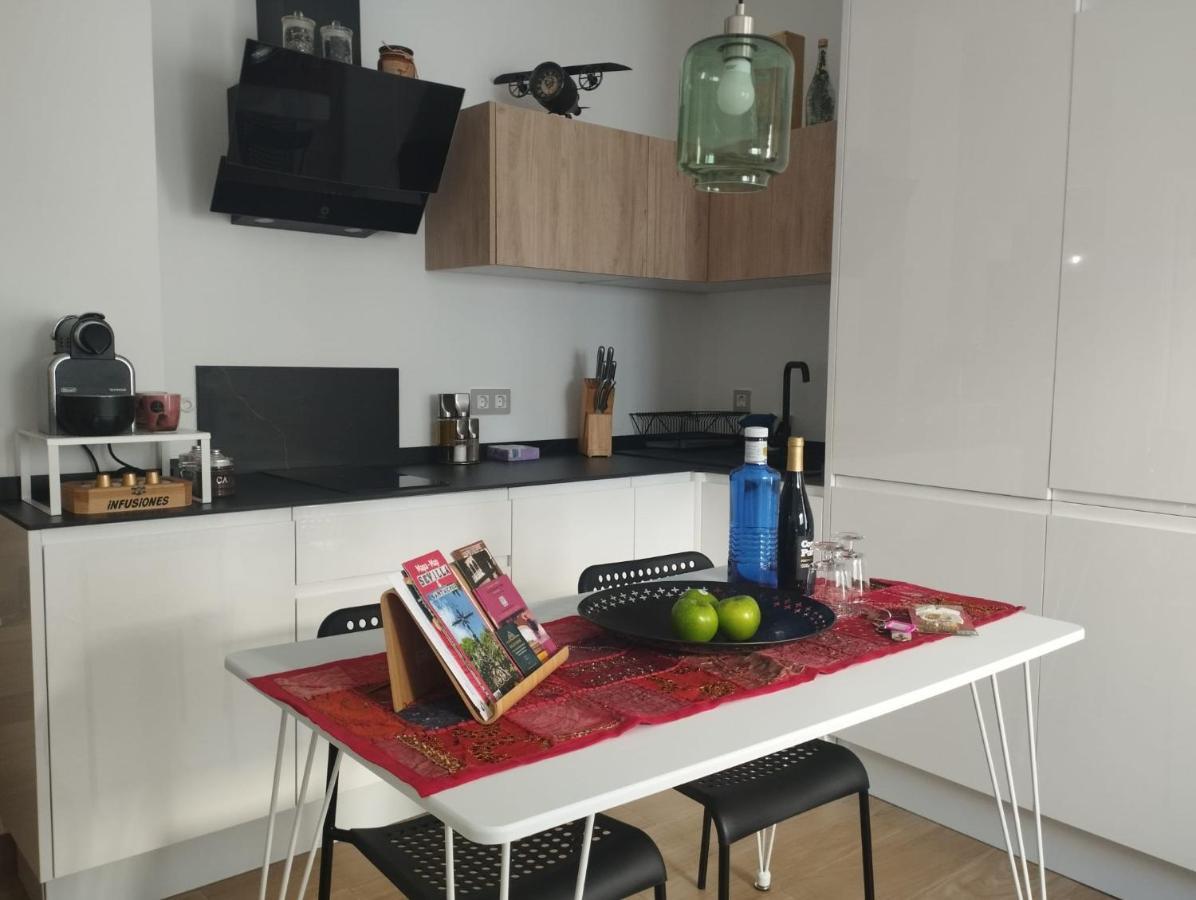 Atico Aire De Triana Apartment เซบีญา ภายนอก รูปภาพ